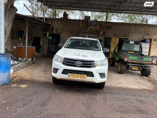 מודעת רכב טויוטה היילקס