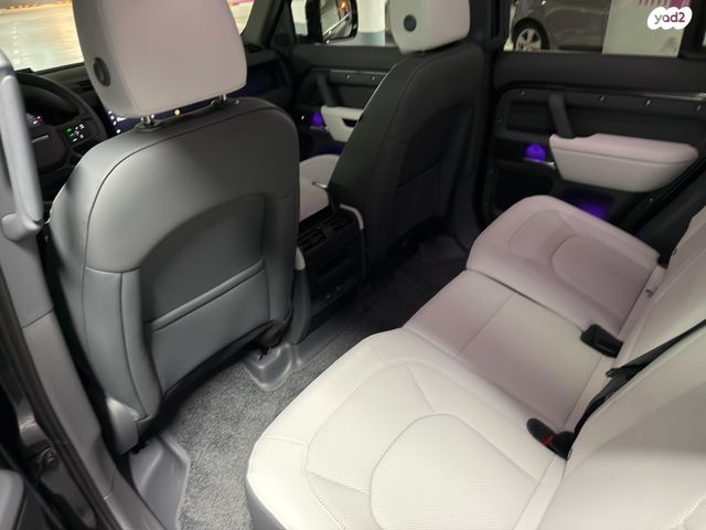 לנד רובר דיפנדר