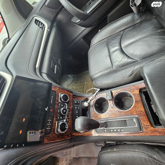 שברולט טראוורס