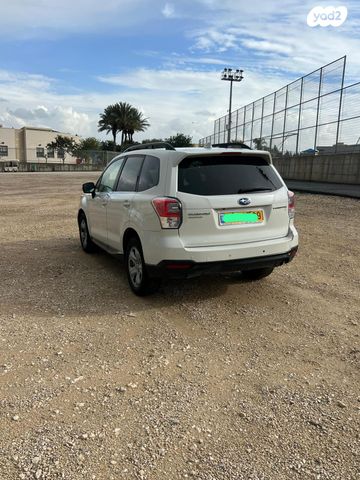 סובארו פורסטר