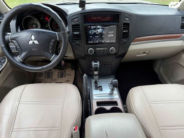 מיצובישי פג'רו