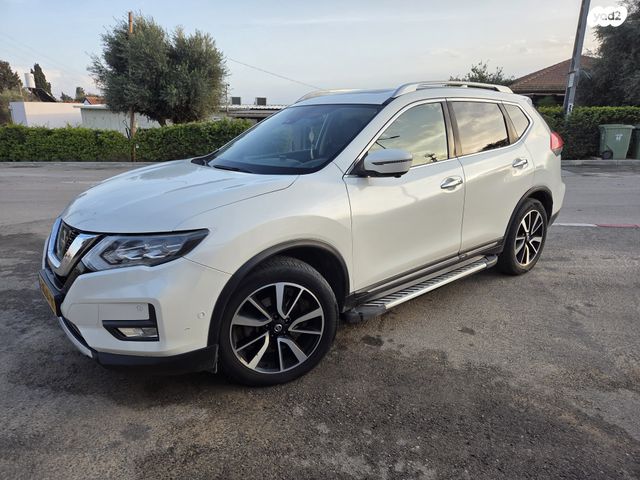 ניסאן אקס טרייל