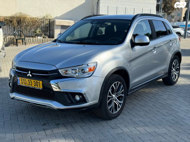 מודעת רכב מיצובישי ASX