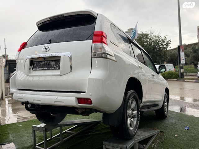 מודעת רכב טויוטה לנד קרוזר 1