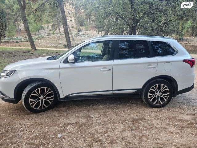 מיצובישי אאוטלנדר