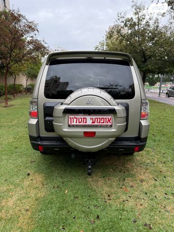 מיצובישי פג'רו