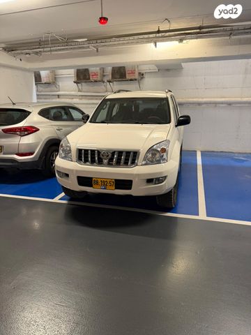 טויוטה לנד קרוזר