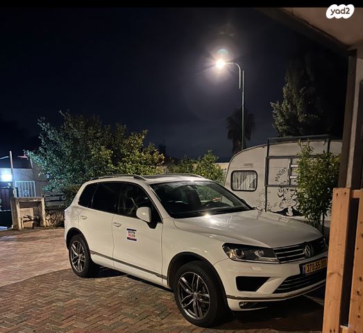 מודעת רכב פולקסווגן טוארג