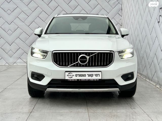 וולוו XC40
