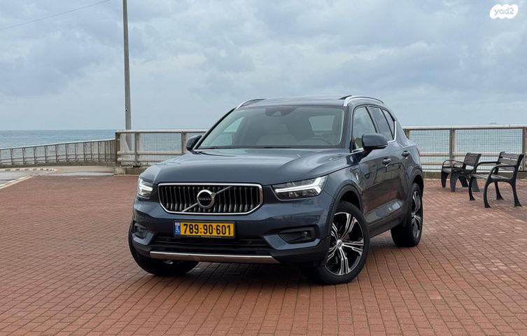 מודעת רכב וולוו XC40