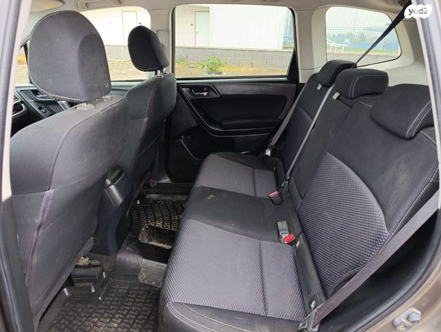 סובארו פורסטר