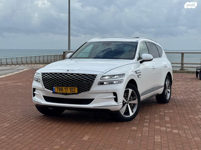 מודעת רכב ג'נסיס GV80