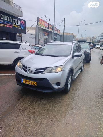 מודעת רכב טויוטה RAV4