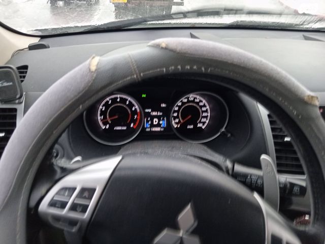 מיצובישי אאוטלנדר