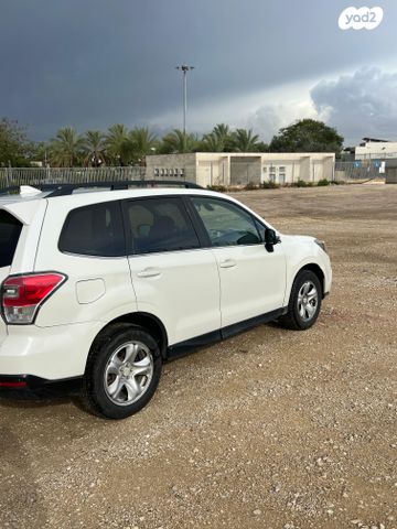 סובארו פורסטר