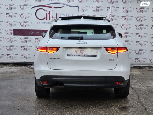 יגואר F-Pace