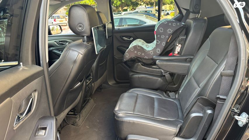 שברולט טראוורס