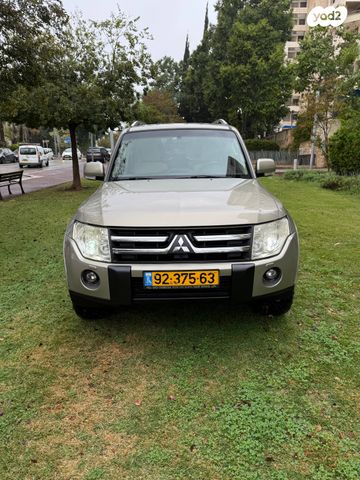 מודעת רכב מיצובישי פג'רו 1