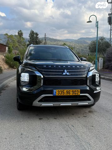 מיצובישי אאוטלנדר