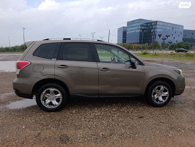 סובארו פורסטר