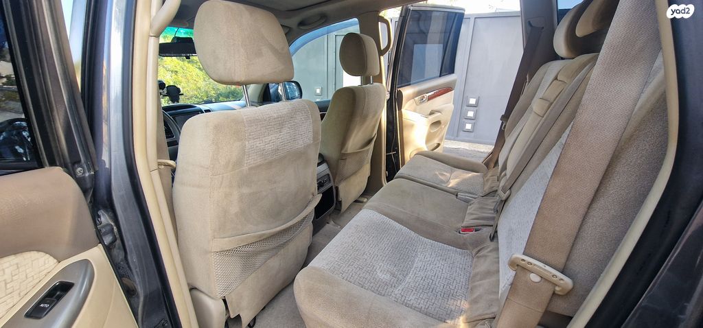 טויוטה לנד קרוזר