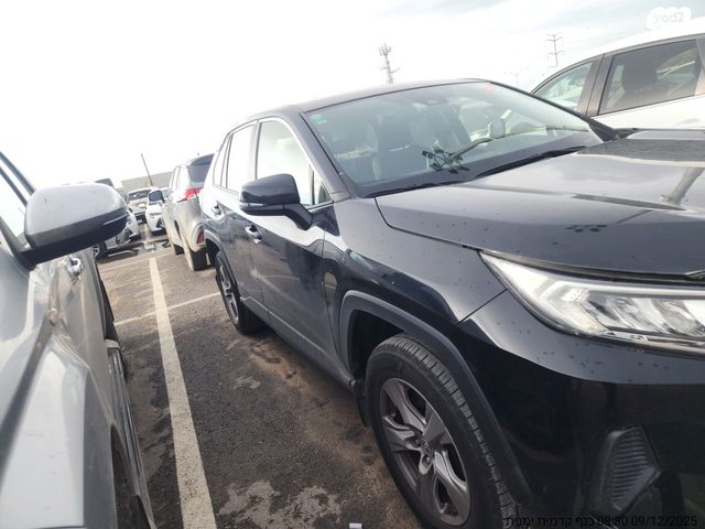 טויוטה RAV4