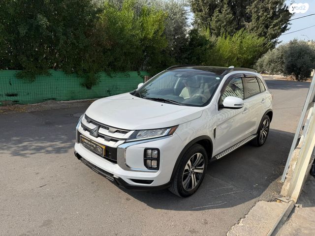 מודעת רכב מיצובישי ASX