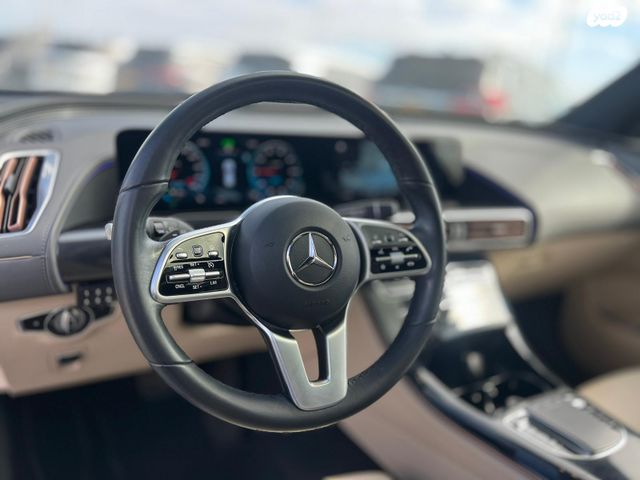 מרצדס-בנץ EQC