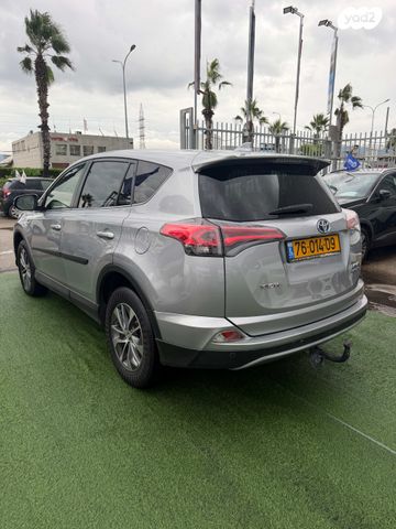 טויוטה RAV4
