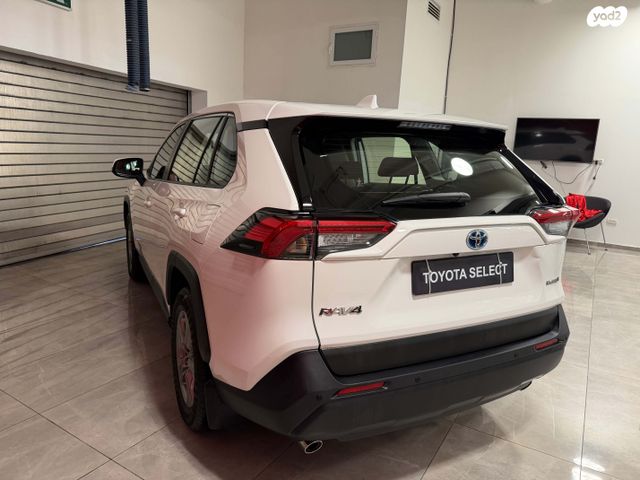 טויוטה RAV4