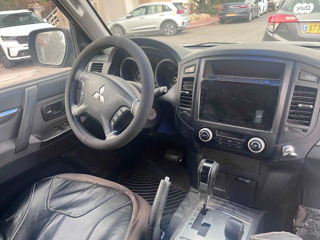 מיצובישי פג'רו