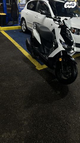 מודעת רכב סאן יאנג Jet 4 RX