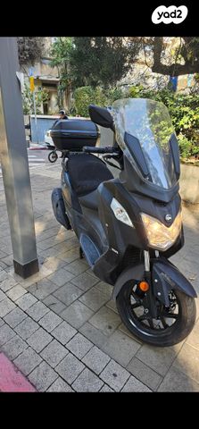 מודעת רכב סאן יאנג ג'וי-מקס Z-250