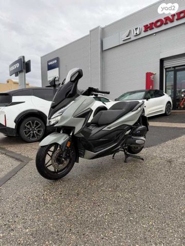 הונדה פורזה 125