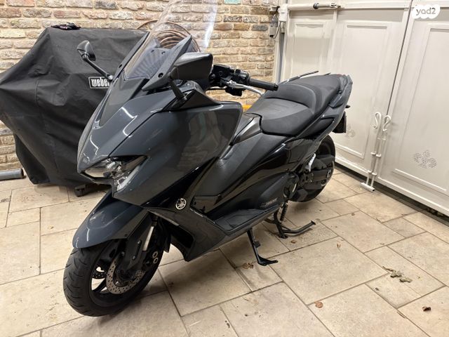 ימאהה Tmax 560 Tech