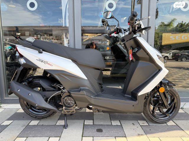 מודעת רכב סאן יאנג Jet 4 RX