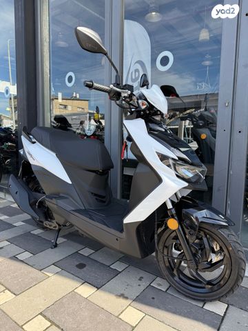 סאן יאנג Jet 4 RX