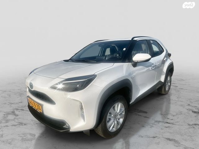 מודעת רכב טויוטה יאריס קרוס