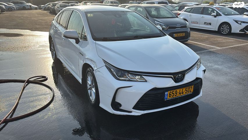 מודעת רכב טויוטה קורולה