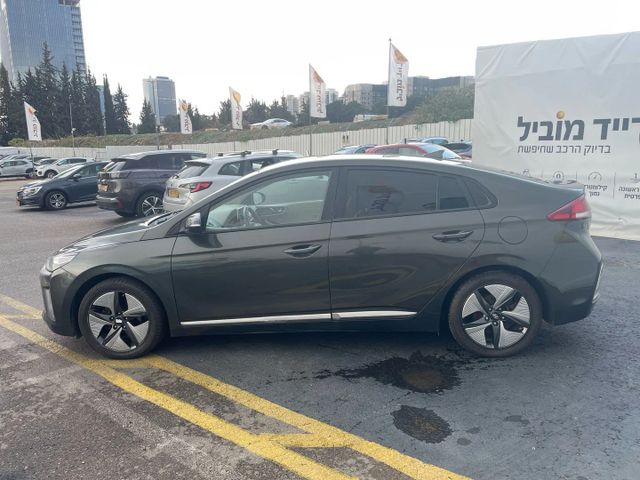 יונדאי איוניק