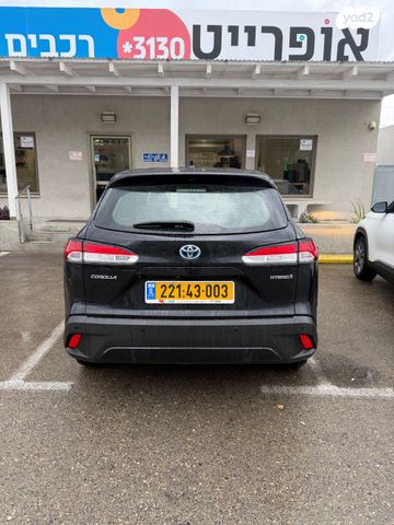 טויוטה קורולה קרוס