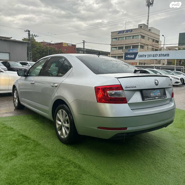 סקודה אוקטביה