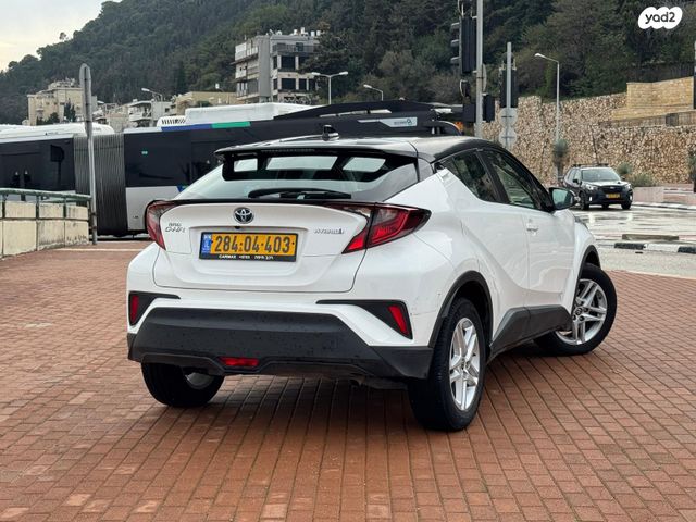 טויוטה C-HR