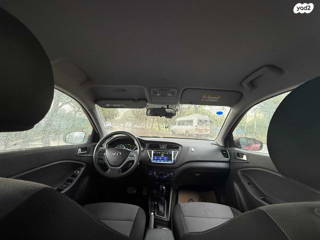 יונדאי I20 קרוס