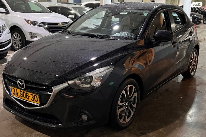 מודעת רכב מאזדה 2