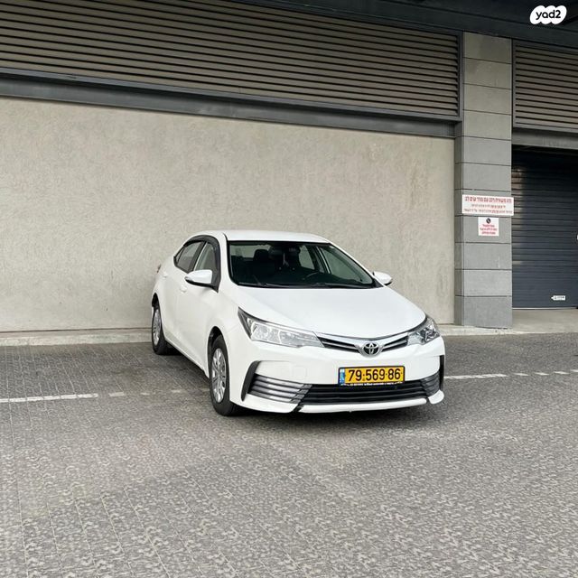 טויוטה קורולה