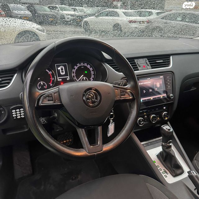 סקודה אוקטביה