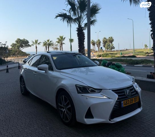 מודעת רכב לקסוס IS 2