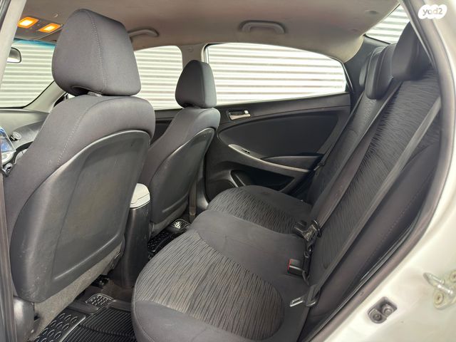 יונדאי אקסנט i25