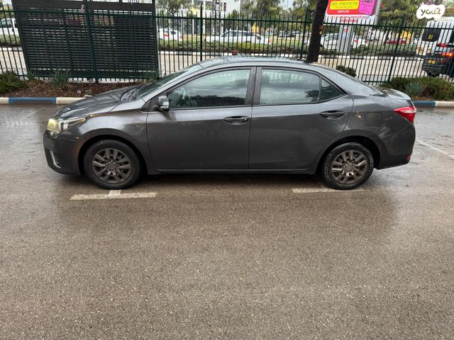 טויוטה קורולה